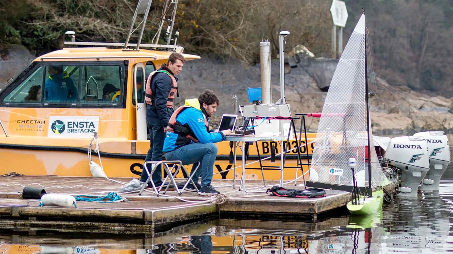 ENSTA Bretagne : experimentations en robotique sur le lac de Guérladan