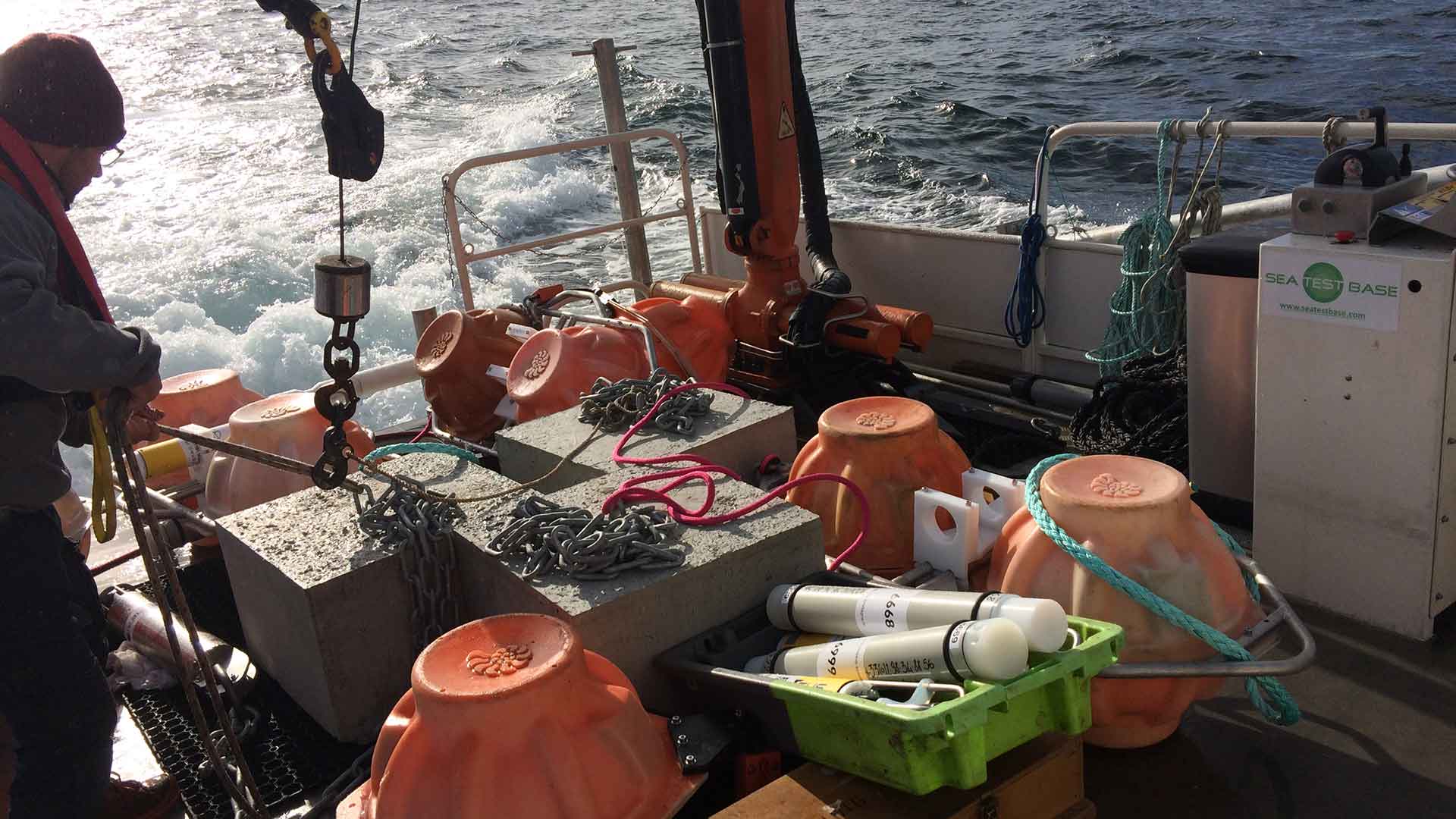 ENSTA Bretagne : déploiement d'un observatoire acoustique des cétacés en mer d'iroise