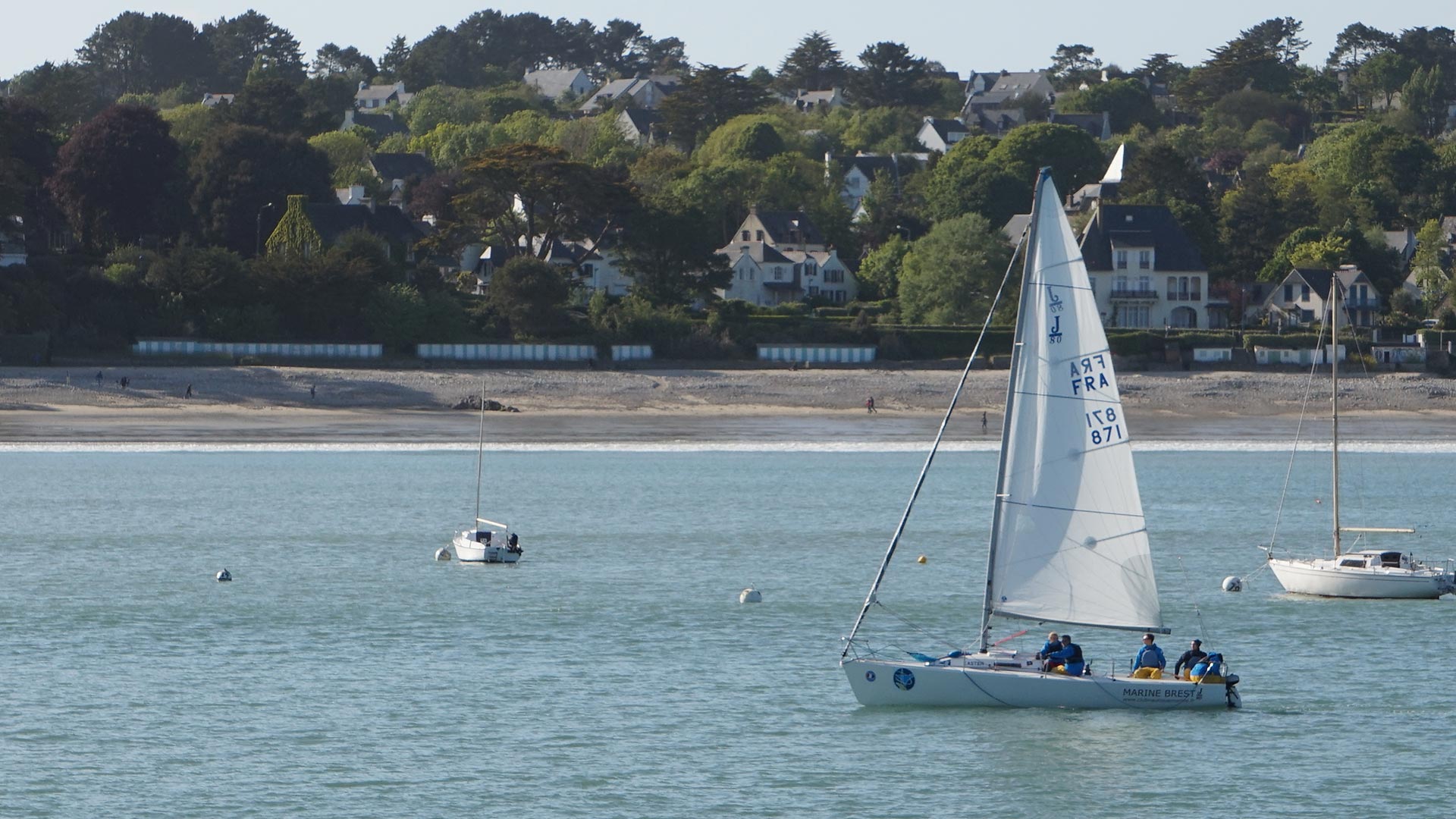 ENSTA Bretagne sailing team : régate