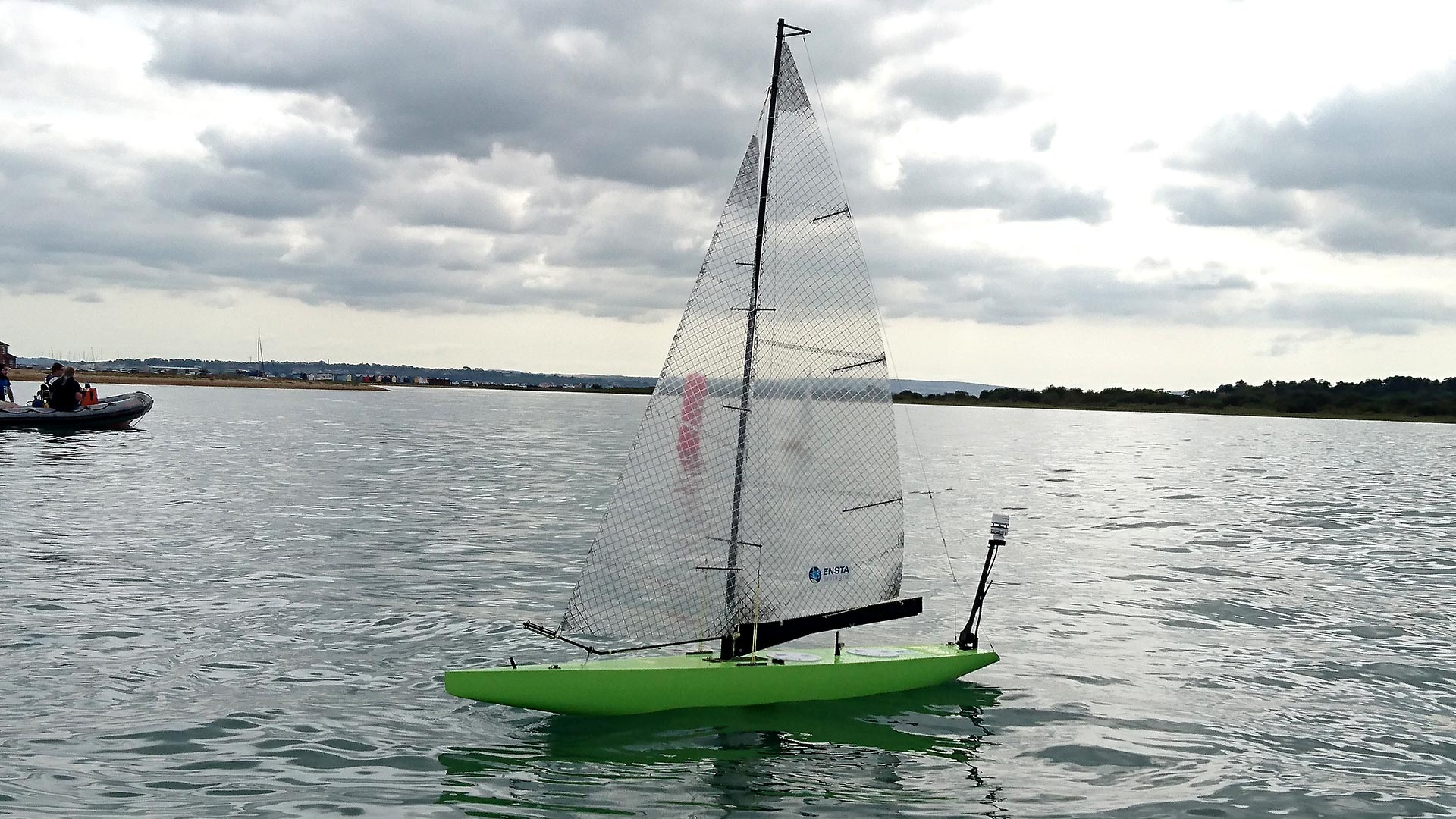 ENSTA Bretagne : victoire à la coupe du monde de robots voiliers 2018 (WRSC) avec le robot voilier BRAVE de l'ENSTA Bretagne