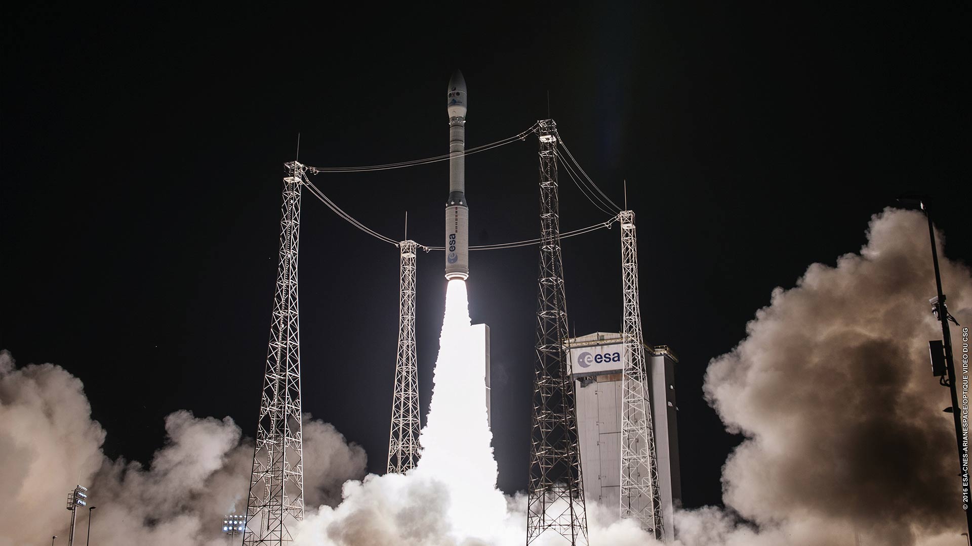 ENSTA Bretagne : formation d'ingénieur en pyrotechnie et propulsion, décollage du lanceur Vega