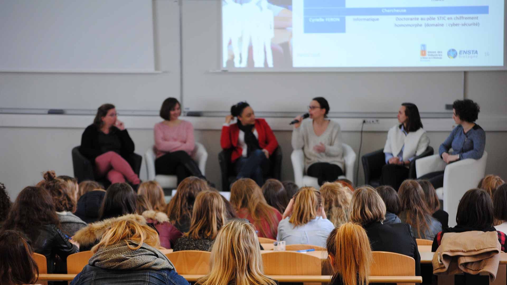 ENSTA Bretagne : opération de sensibilisation des lycéennes aux métiers d'ingénieures