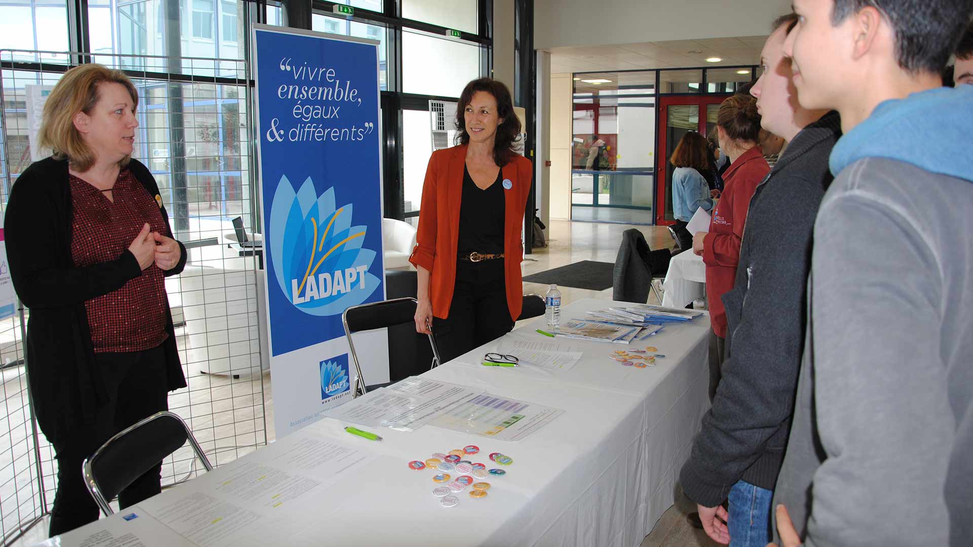 Sensibilisation au handicap  : atelier animé par le groupe Ladapt