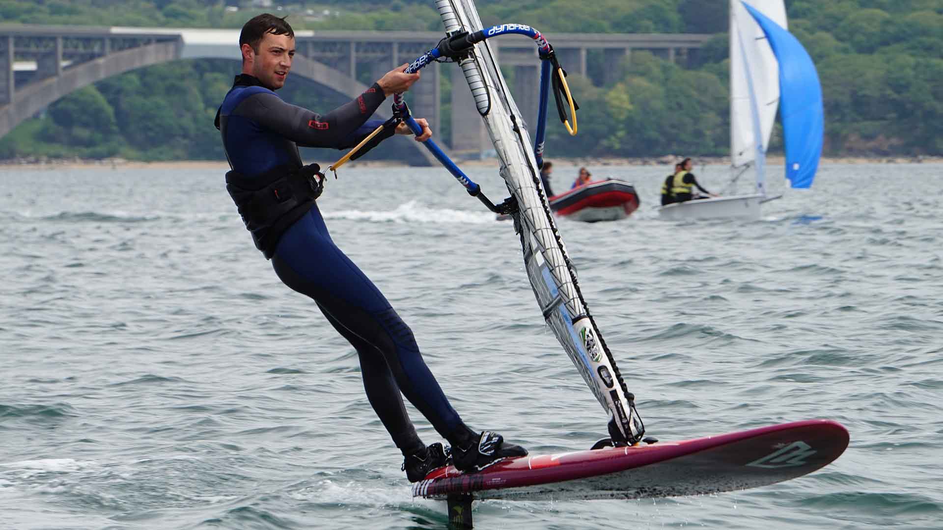 ENSTA Bretagne : Activités nautiques en rade de Brest, planche à voile