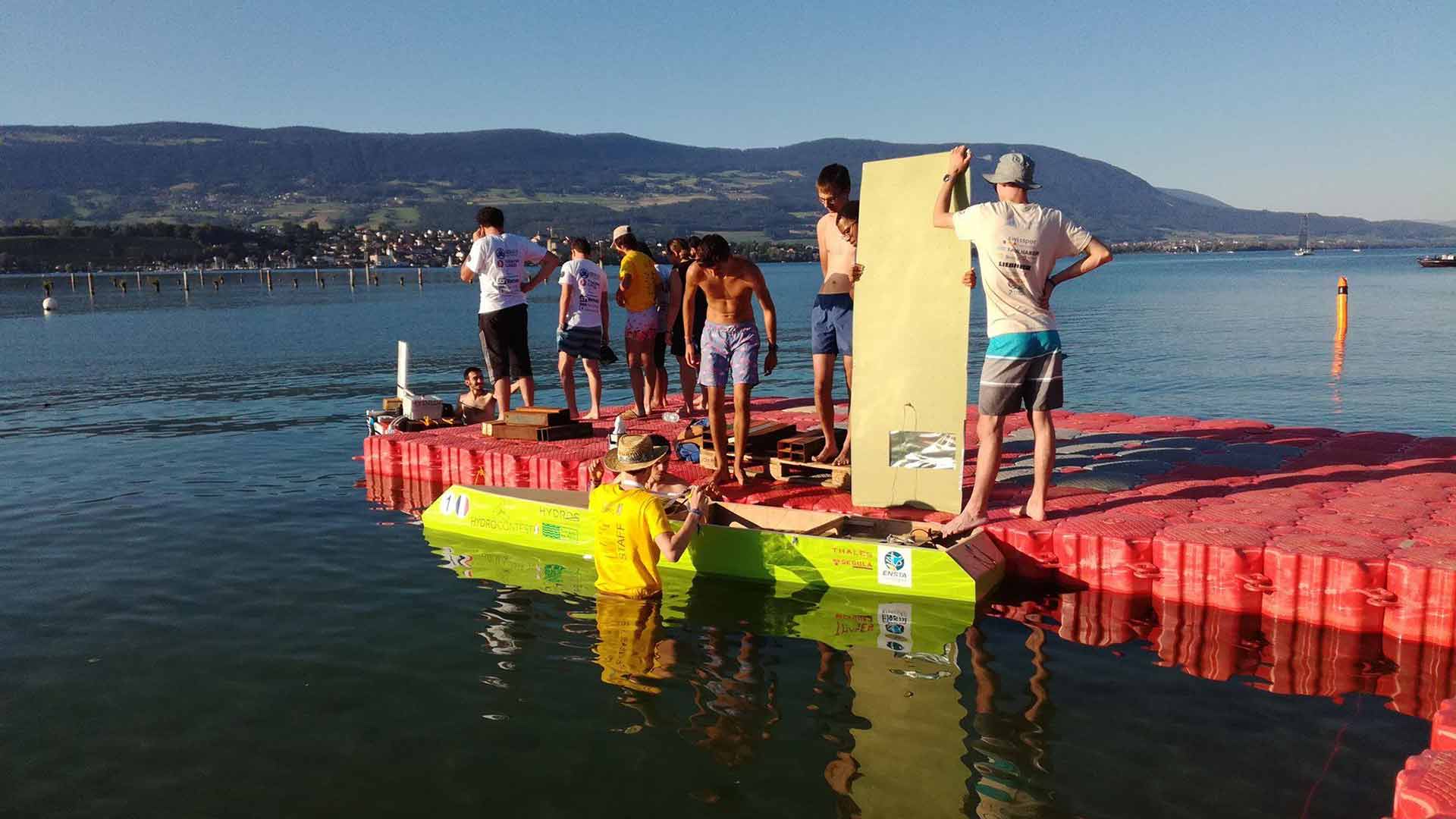 ENSTA Bretagne : Hydrocontest-X 2019, mise à l'eau du navire ENSTA Bretagne