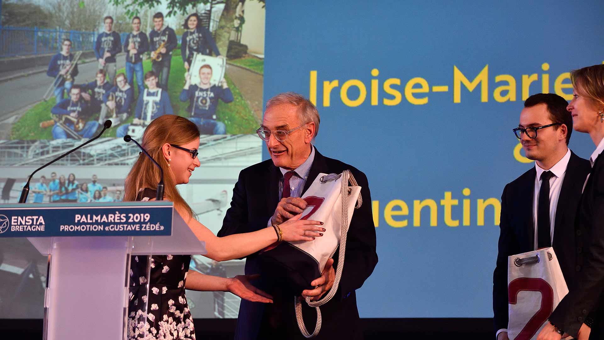 ENSTA Bretagne : Remise de prix non académique lors de la cérémonie de remise de diplômes 2019