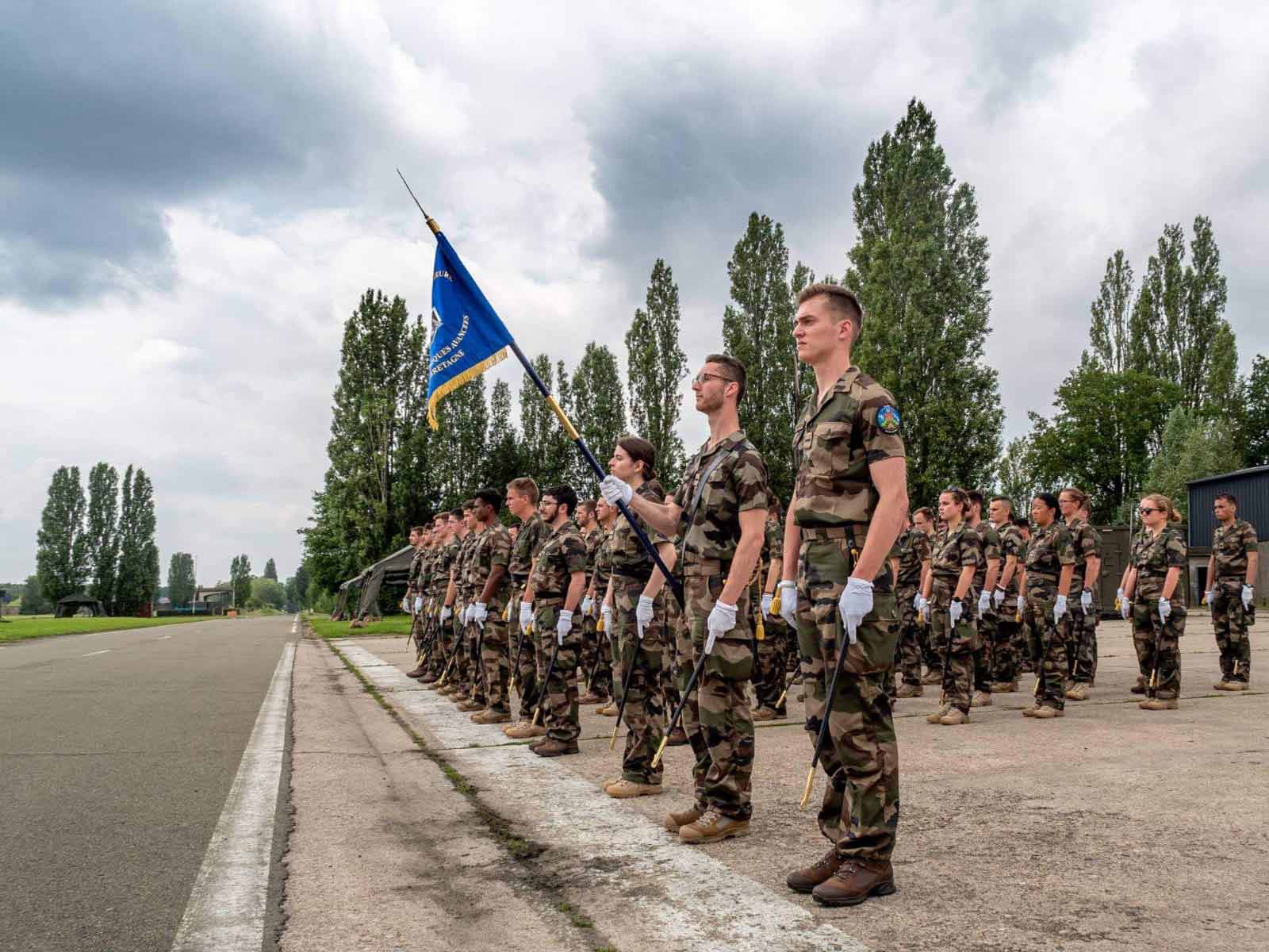 ENSTA Bretagne : Entrainement des IETA en vue du défilé du 14 juillet