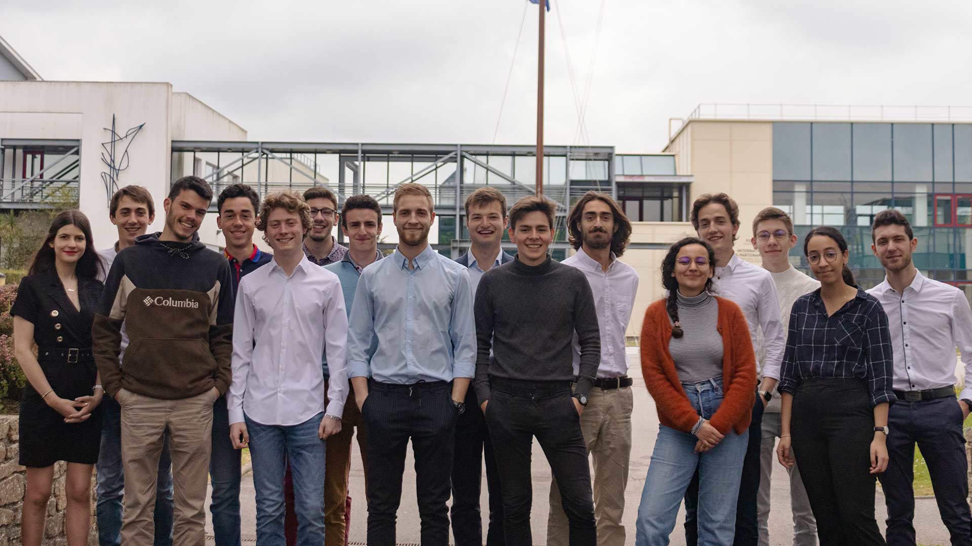 ENSTA Bretagne : équipe IMPACT, la Junior-Entreprise de l'ENSTA Bretagne