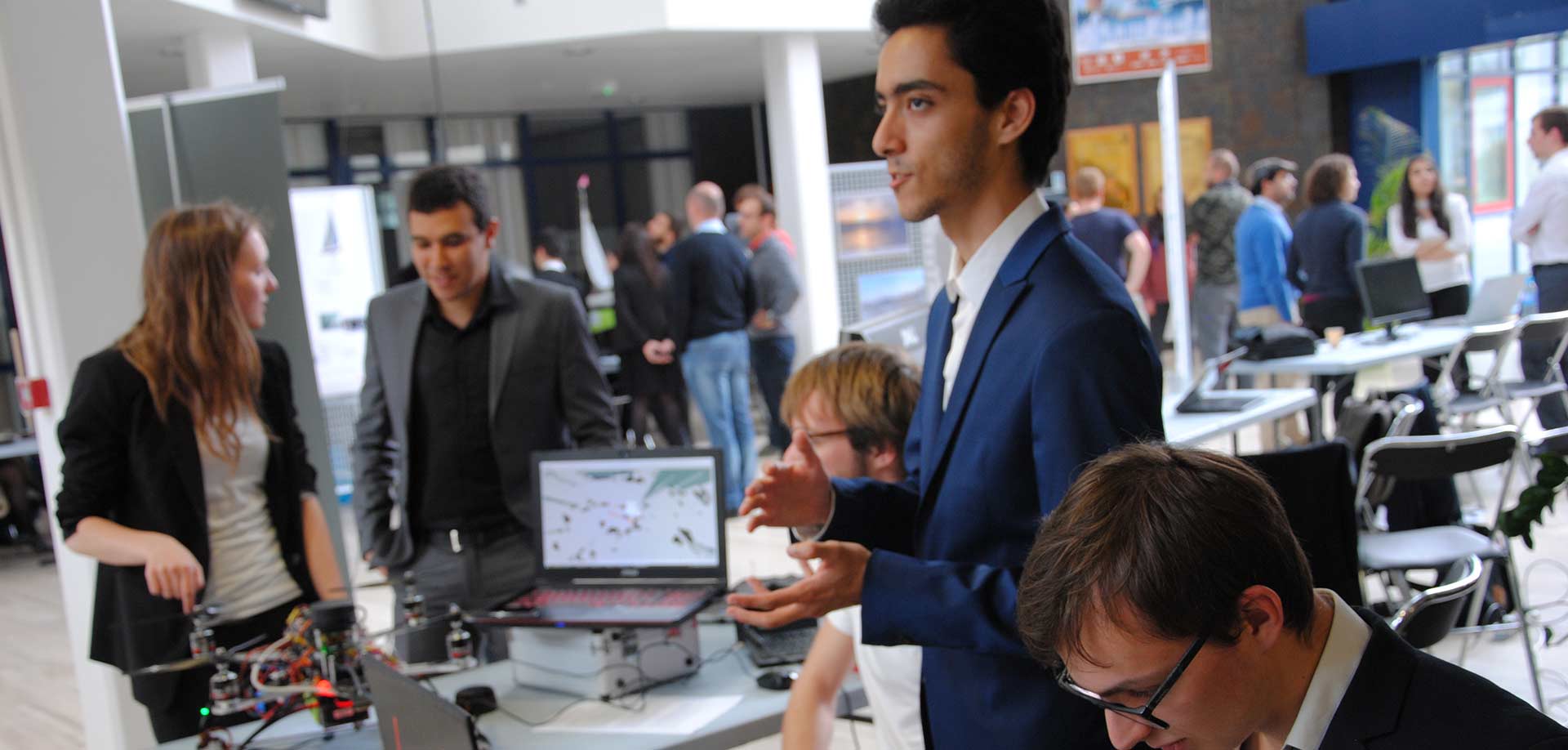 ENSTA Bretagne : présentation des projets d'application par les étudiants