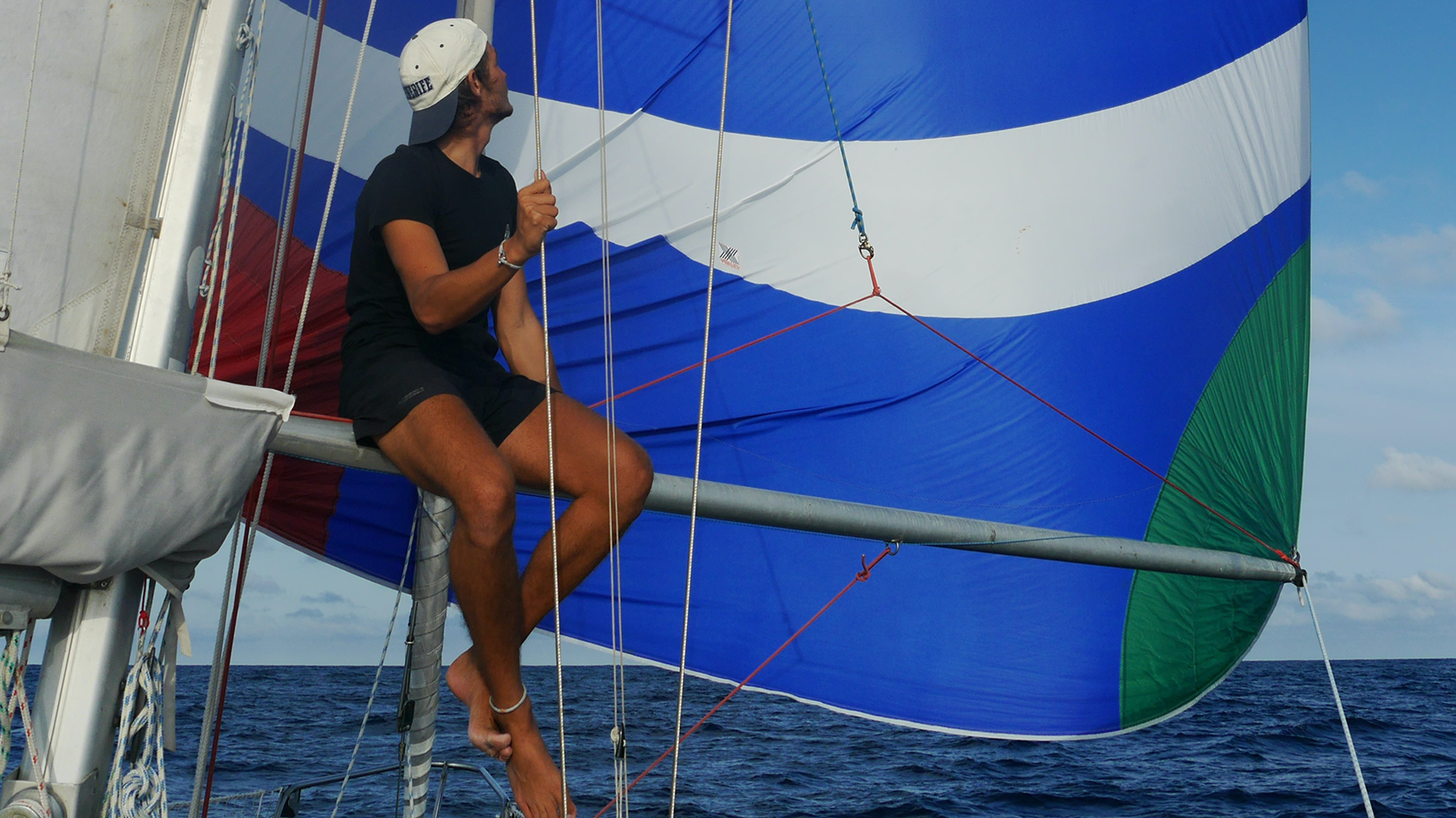 maxime sur son bateau