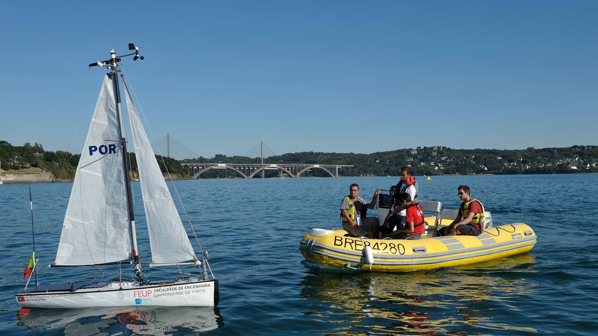 ENSTA Bretagne : WRSC 2013, championnat international de robot voiler à Brest