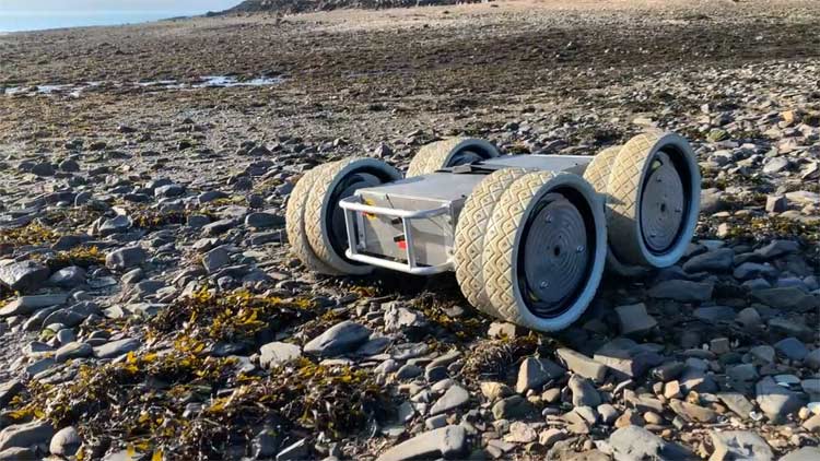 ENSTA Bretagne : roues auto-adaptatives en test sur une plage