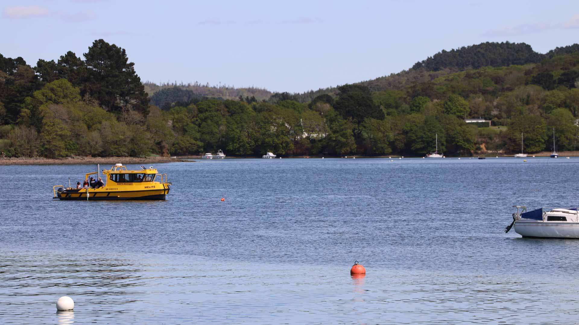 ENSTA Bretagne : navigation à bord de la vedette hydrographique Mélité