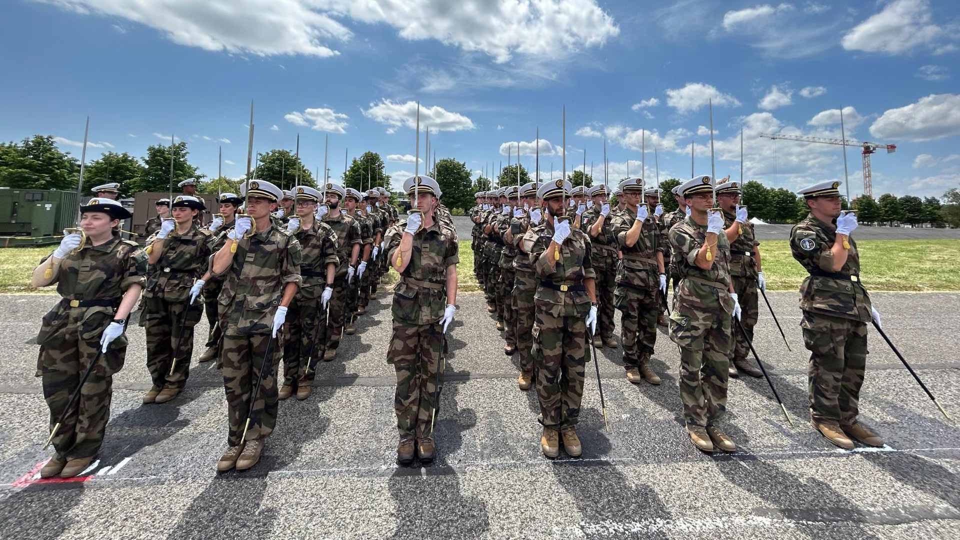 ENSTA Bretagne : Répétions du défilé du 14 juillet à Satory 2 