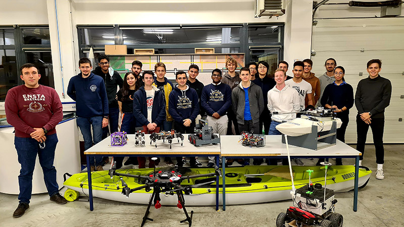 ENSTA Bretagne : Club robotique