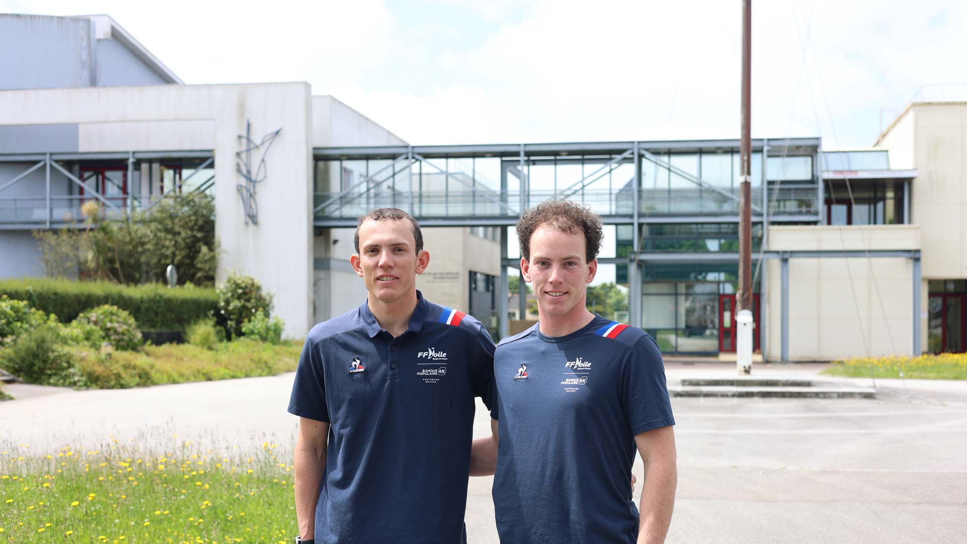 Alexandre et Martin Kowalski sur le campus de l'ENSTA, à Brest