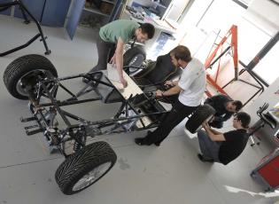 ENSTA Bretagne : projets étudiants ingénierie automobile