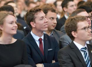 ENSTA Bretagne : cérémonie de remise des diplômes d'ingénieurs