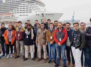 ENSTA Bretagne : étudiants en visite d'entreprise aux Chantiers de l'Atlantique à St Nazaire