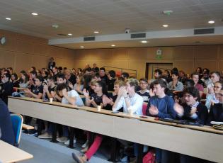 ENSTA Bretagne : Elèves en amphi