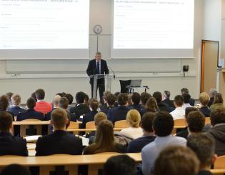 ENSTA Bretagne : Conférence Ariane Group avec Alain Charmeau, président exécutif d'ArianeGroup et parrain de la promotion ENSTA Bretagne 2018