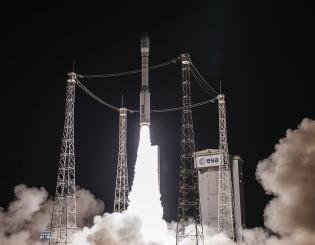 ENSTA Bretagne : formation d'ingénieur en pyrotechnie et propulsion, décollage du lanceur Vega