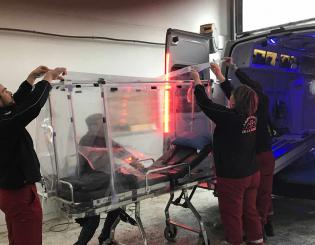ENSTA Bretagne : premiers essais du prototype d'enceinte de protection par les ambulanciers