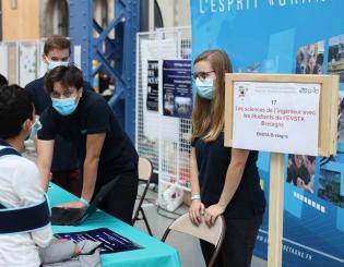 ENSTA Bretagne : participation du club ENSTAQUA de l'ENSTA Bretagne à la fête de la science 2021
