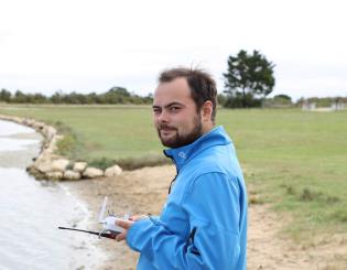 ENSTA Bretagne : Morgan lors d'essais en robotique