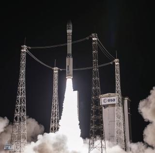 ENSTA Bretagne : formation d'ingénieur en pyrotechnie et propulsion, décollage du lanceur Vega