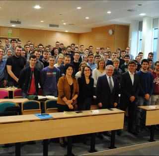 ENSTA Bretagne : Conférence de Pierre-Eric Pommellet, DG Opérations et performance du groupe Thales devant les élèves-ingénieurs ENSTA Bretagne