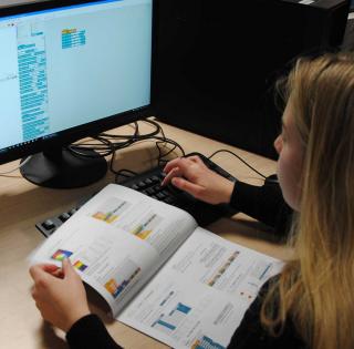 ENSTA Bretagne : Journée "Le Numérique : des métiers en tous genres" avec atelier scratch et robots