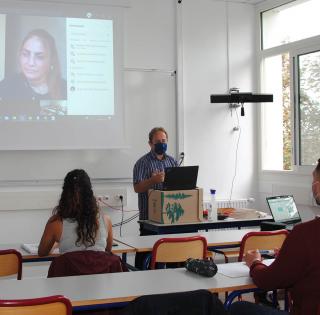 ENSTA Bretagne : cours en classe hybride associant étudiants en présentiel et en distanciel