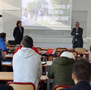 ENSTA Bretagne : présentation aux étudiants du nouveau double diplôme avec Rennes School of Business