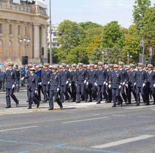 ENSTA Bretagne : Etudiants IETA et DA au Défilé du 14 juillet