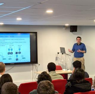 Présentation de Gianni Franchi lors du workshop Computer Vision