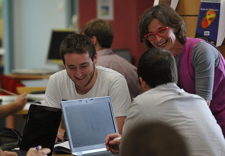 ENSTA Bretagne : ingénierie et sciences de l'entreprise, travail en groupe projet